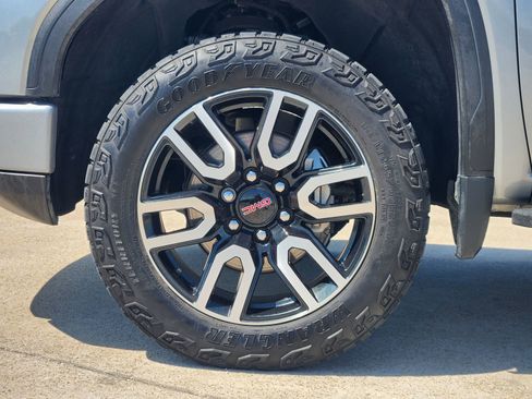 Used 2023 GMC Sierra 1500 AT4 w/ AT4 Premium Package image 11