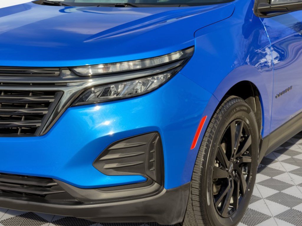 Used 2024 Chevrolet Equinox LS w/ Sport Edition FWD image 12