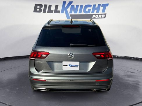 Used 2021 Volkswagen Tiguan SE image 4