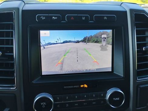 Used 2020 Ford Expedition XLT image 24