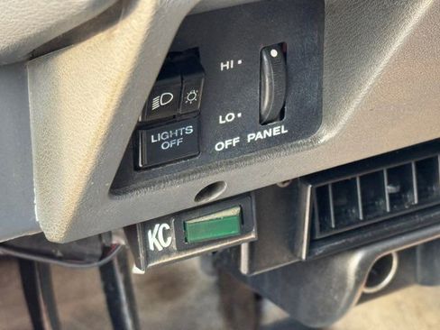 Used 1995 Jeep Wrangler SE image 26