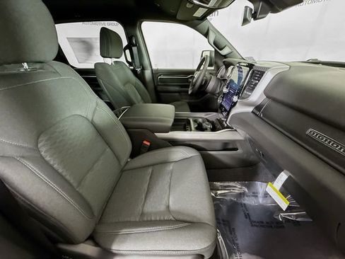 New 2026 RAM 1500 4x4 Crew Cab image 25