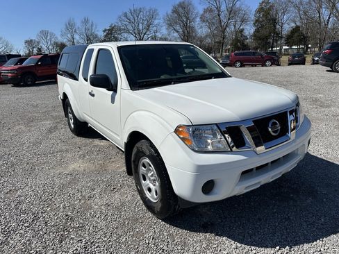 Used 2020 Nissan Frontier S image 3