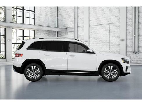 Used 2026 Mercedes-Benz GLB 250 image 16