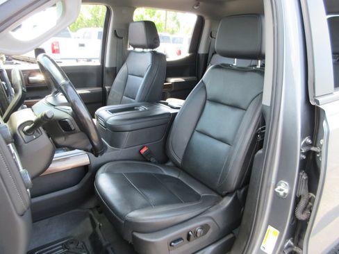 Used 2021 Chevrolet Silverado 1500 LT Trail Boss w/ LT Trail Boss Premium Package AWD/4WD image 22
