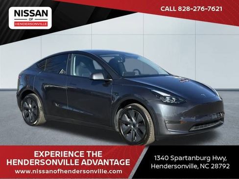 Used 2025 Tesla Model Y Long Range image 1