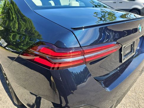 New 2027 BMW 530i RWD image 35