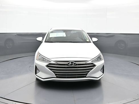 Used 2019 Hyundai Elantra SEL FWD image 2