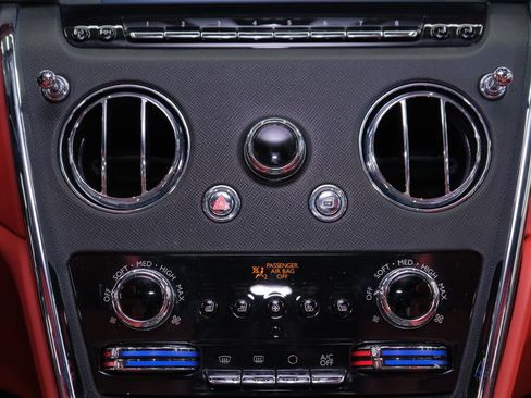 Used 2021 Rolls-Royce Cullinan image 67