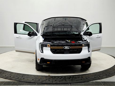 Used 2025 Ford Maverick Tremor image 10