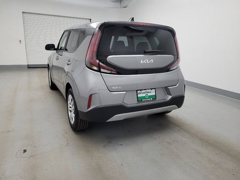 Used 2023 Kia Soul LX FWD image 6