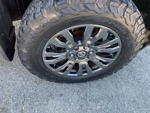 Used 2016 Nissan Titan Platinum Reserve image 29