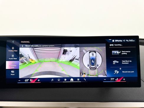 Used 2024 BMW iX xDrive50 w/ Premium Package image 24