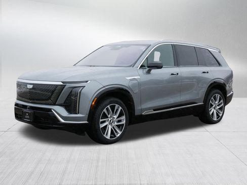 Used 2026 Cadillac Vistiq Luxury AWD/4WD image 3