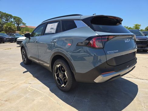 New 2026 Kia Sportage EX AWD/4WD image 6