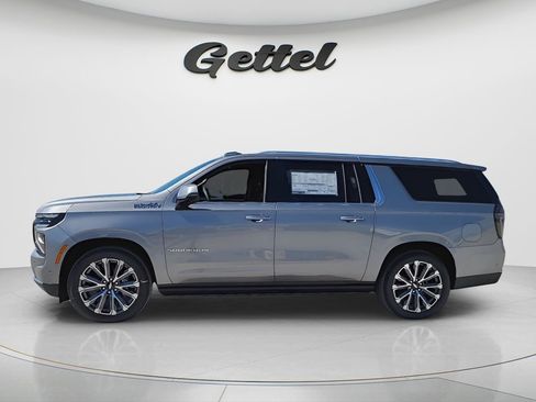 New 2026 Chevrolet Suburban High Country AWD/4WD image 2