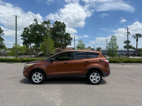 Used 2017 Ford Escape S FWD image 5
