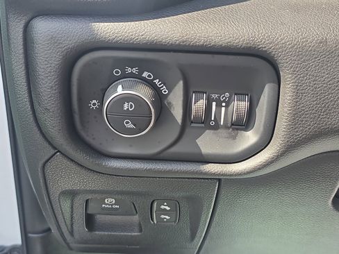 Certified 2025 RAM 1500 Laramie w/ Laramie Southwest Edition AWD/4WD image 28