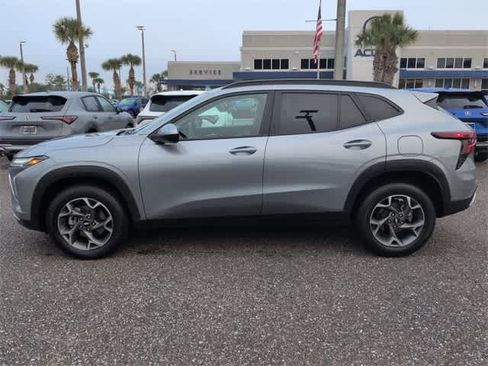 Used 2024 Chevrolet Trax LT image 5