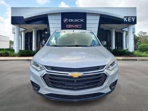 Used 2019 Chevrolet Traverse LS FWD image 2