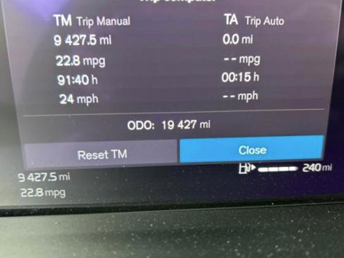 Used 2023 Volvo XC40 B5 Ultimate w/ Protection Package Premier image 6