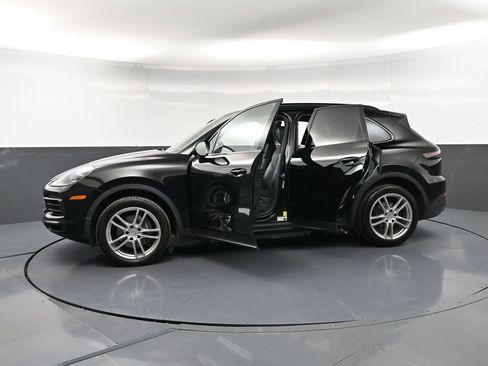 Certified 2019 Porsche Cayenne AWD/4WD image 37