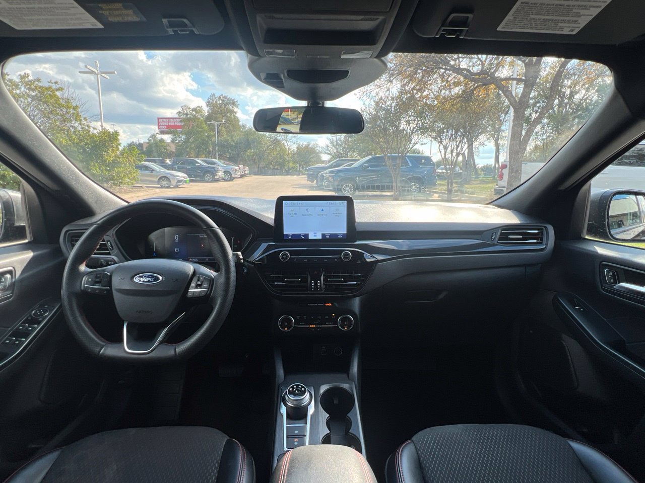 Used 2025 Ford Escape ST-Line FWD image 12