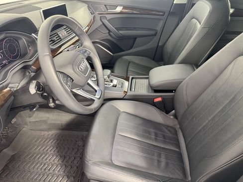 Used 2019 Audi Q5 2.0T Premium Plus w/ Premium Plus Package AWD/4WD image 14