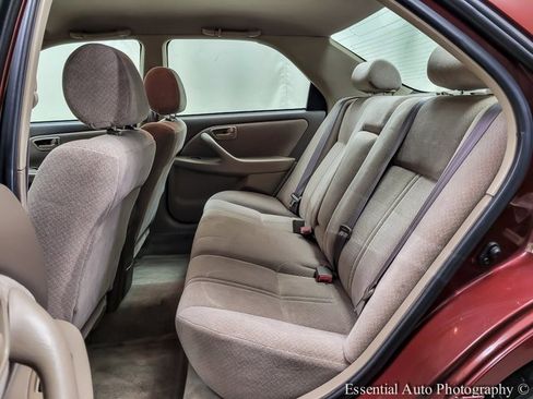 Used 2000 Toyota Camry LE image 11