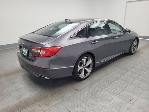 Used 2018 Honda Accord Touring image 9