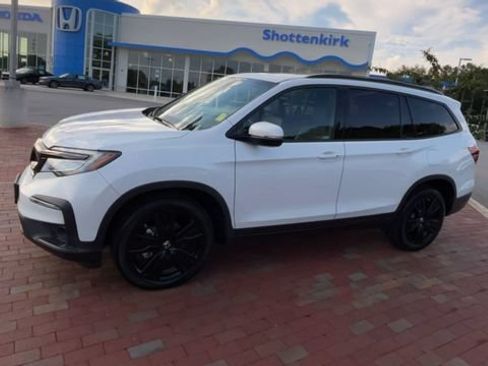 Used 2022 Honda Pilot Black Edition image 6