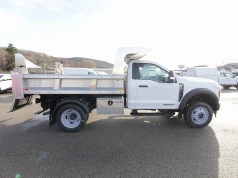 New 2024 Ford F550 4x4 Regular Cab Super Duty image 7