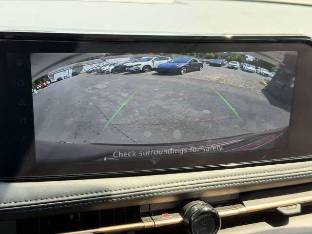 Used 2023 Nissan Ariya AWD image 2