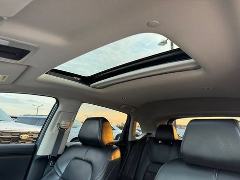Used 2025 Honda HR-V EX-L image 29