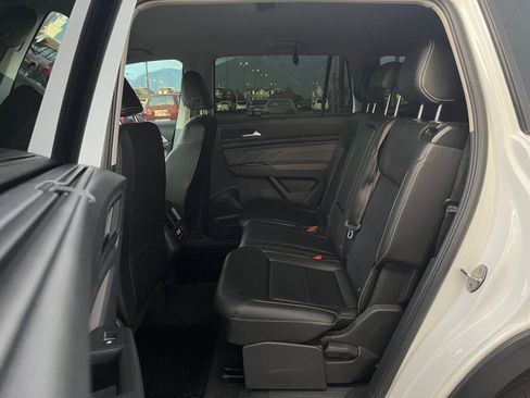 Used 2023 Volkswagen Atlas SE w/ Black Wheel Package AWD/4WD image 23