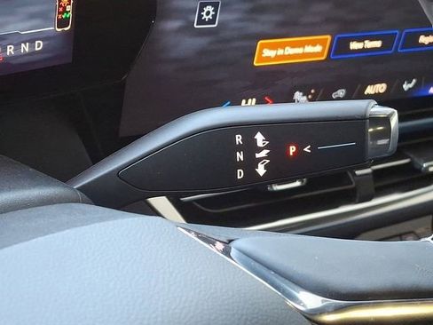 New 2026 Chevrolet Equinox EV LT AWD/4WD image 13