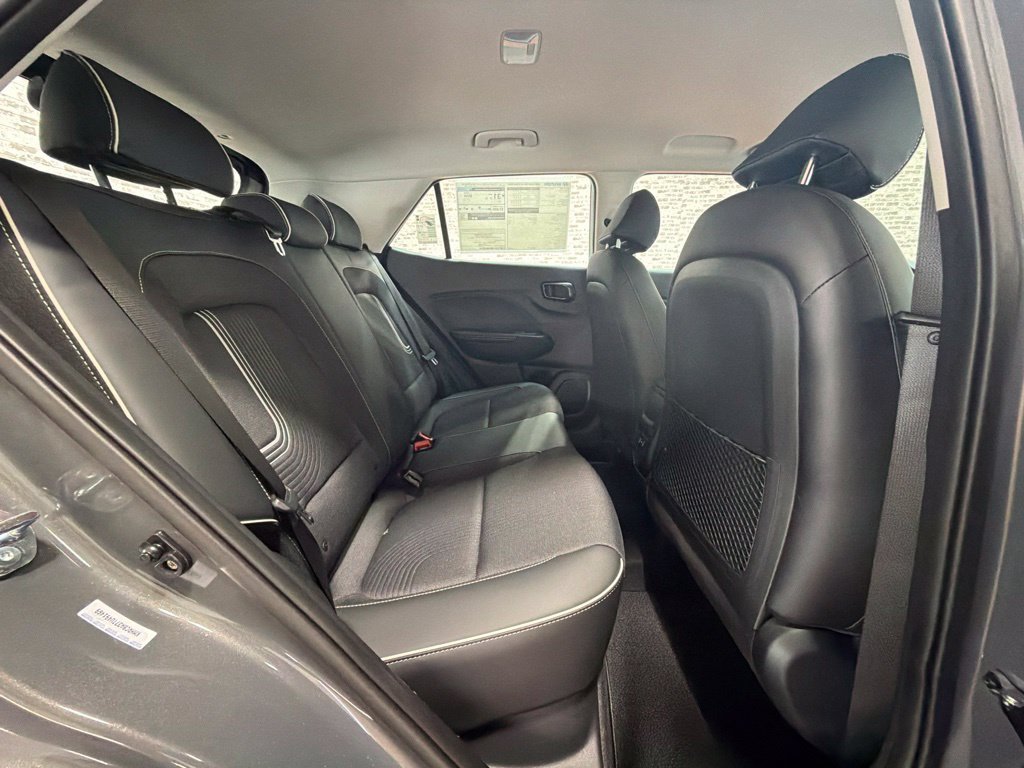 New 2026 Hyundai Venue SEL FWD image 12