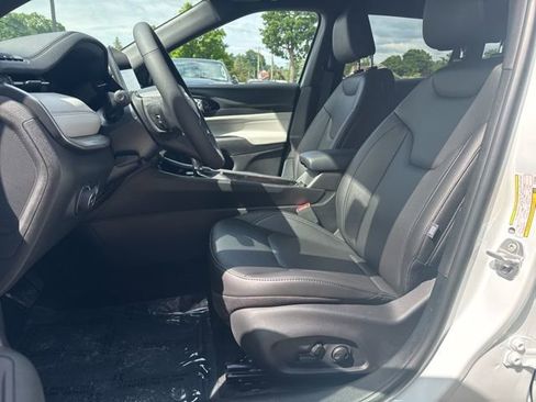 New 2025 Jeep Compass Limited w/ Sun & Sound Group image 9