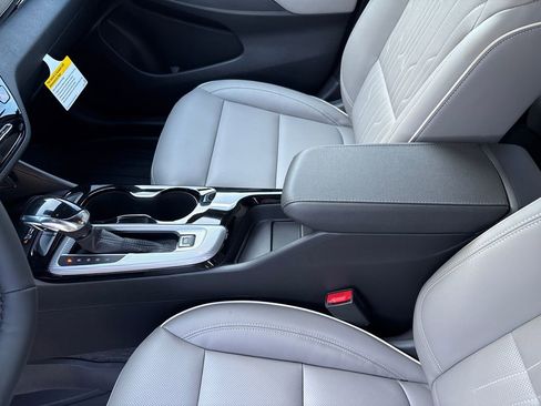 New 2026 Buick Envista Avenir image 29