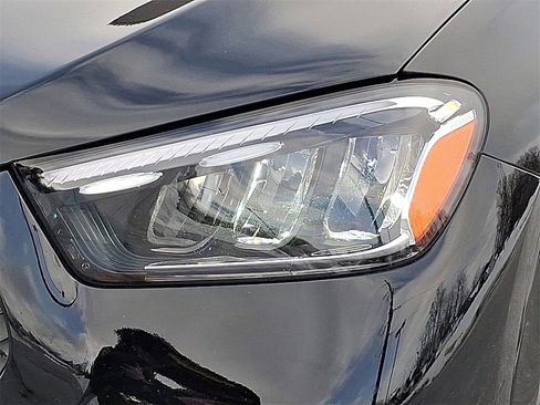 Used 2024 Mercedes-Benz GLE 350 4MATIC image 8