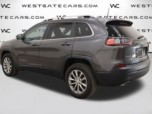 Used 2021 Jeep Cherokee Latitude Lux w/ Comfort/Convenience Group image 5