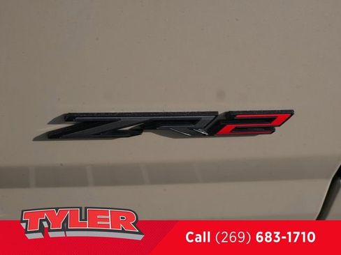 Used 2022 Chevrolet Colorado ZR2 image 11