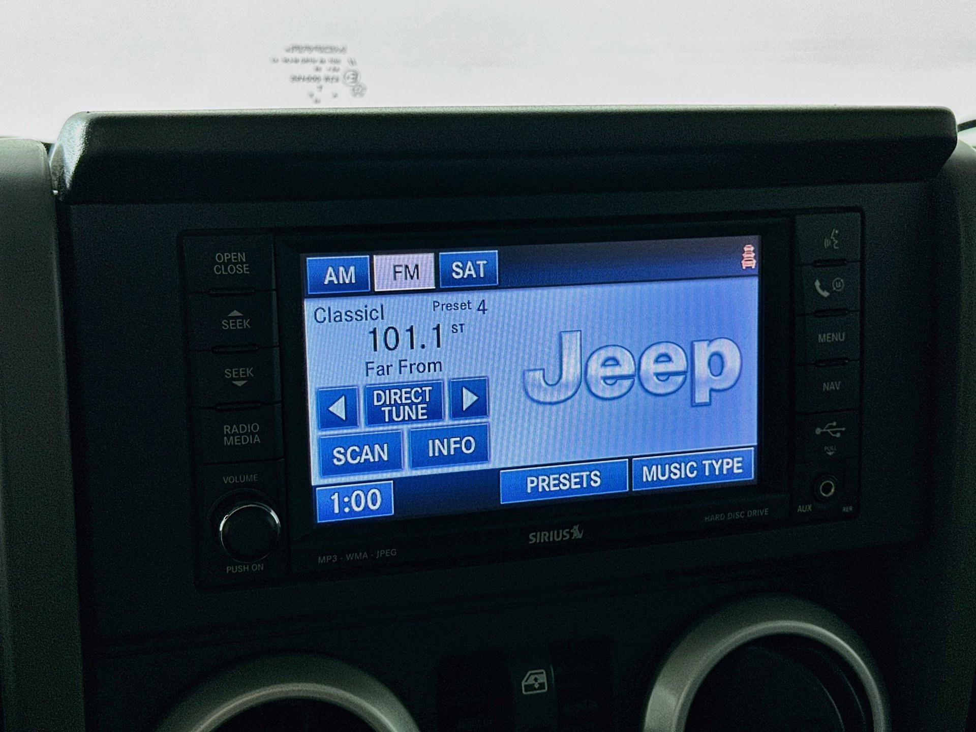 Used 2010 Jeep Wrangler Unlimited Sahara w/ Trailer Tow Group AWD/4WD image 14