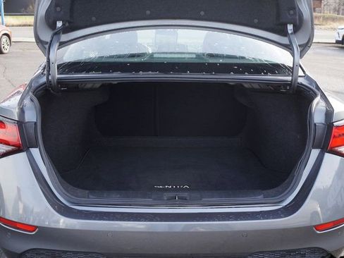 Used 2024 Nissan Sentra SV image 6