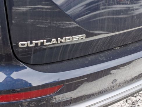 New 2026 Mitsubishi Outlander SEL image 10