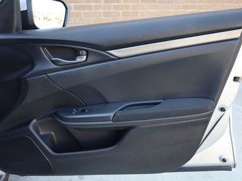 Used 2017 Honda Civic Sport image 33