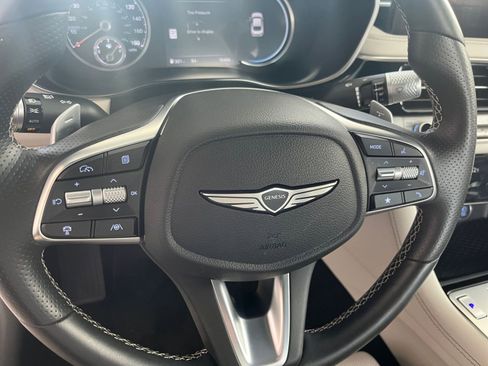 Used 2025 Genesis G70 2.5T image 28