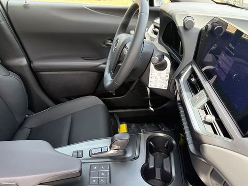 New 2026 Lexus UX 300h FWD image 26