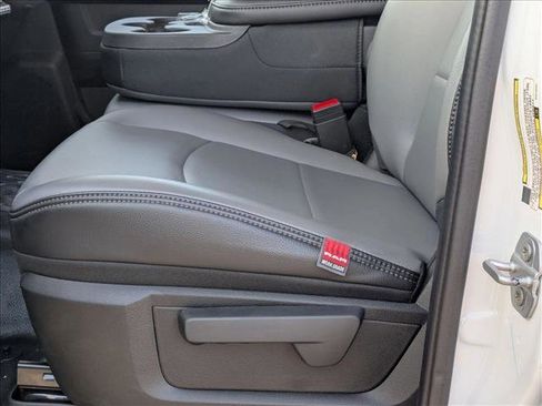 New 2025 RAM 3500 Tradesman w/ Chrome Appearance Group image 4