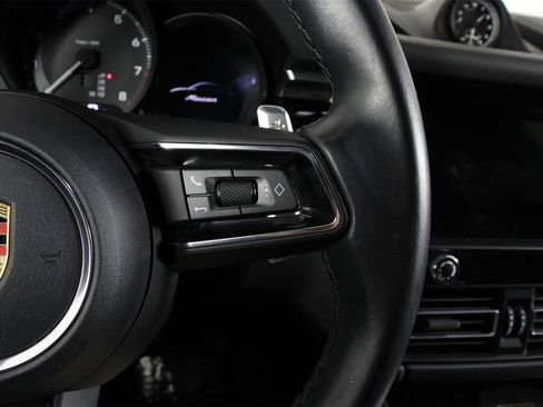 Used 2023 Porsche Macan image 15